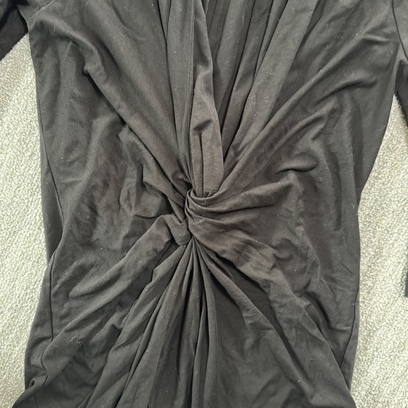 Vince Camuto deep neckline going out top - Picture 3 of 3